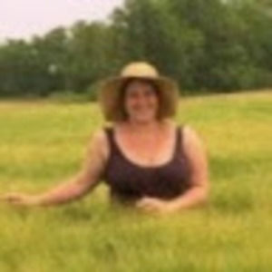 Meet your Posher, Daniela